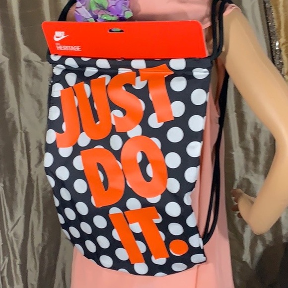 Nike JDI Heritage Sports Bag Gymsack Black - Picture 2 of 16